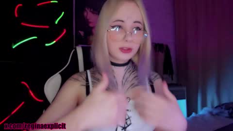 Snapshot of snake_bites chatting on 11/06/25, 09:05 Reeginaaaaa online show from 11/06/25, 09:05