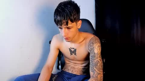 snakebutterfly online show from 03/28/26, 07:19