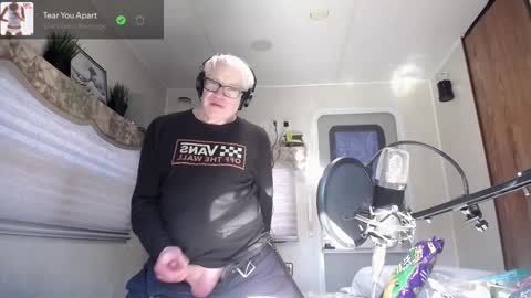 Viiscount  Snarfle Von Snarfenberg online show from 02/27/25, 09:25