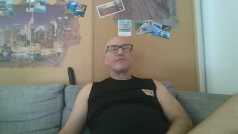 sneakerboy18 online show from 06/14/26, 08:49