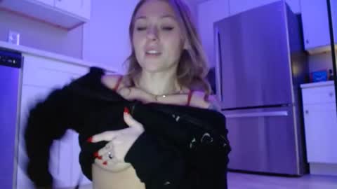 sneakyalicek online show from 02/24/26, 06:06