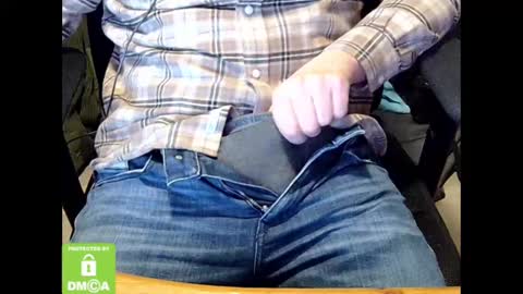 Sneakybill online show from 02/17/25, 09:52