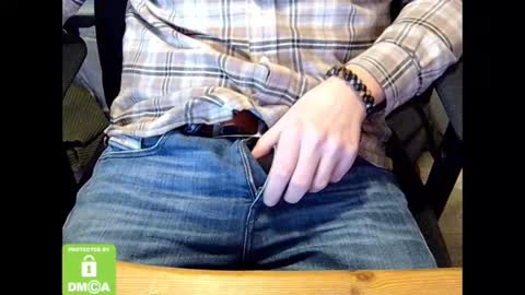 Sneakybill online show from 02/18/25, 09:09