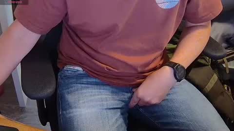 Sneakybill online show from 06/23/26, 07:06