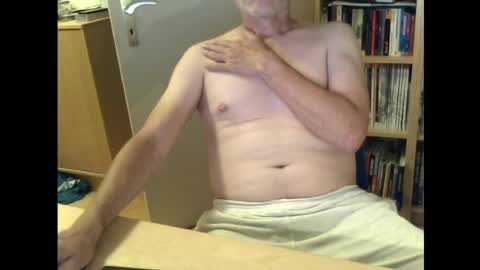 sneaxfreund online show from 06/24/26, 12:31