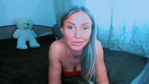 Sneja online show from 04/11/26, 02:21