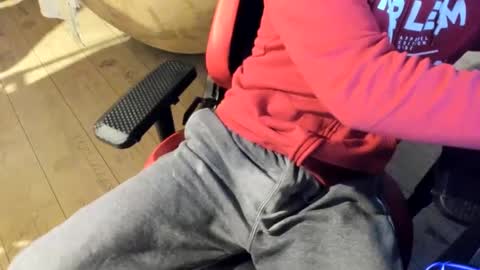 snip1977 online show from 01/27/25, 05:58