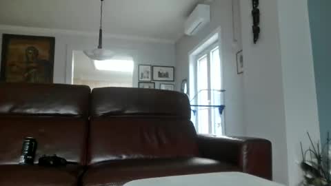 snoecks online show from 06/07/26, 07:12