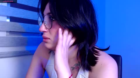 IG     OF red moonn online show from 12/13/24, 11:23