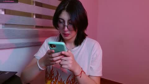 IG     OF red moonn online show from 12/16/24, 02:05