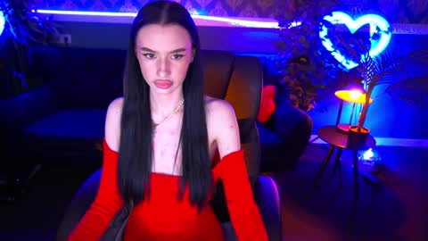 snow_whiteeex online show from 02/02/25, 07:46