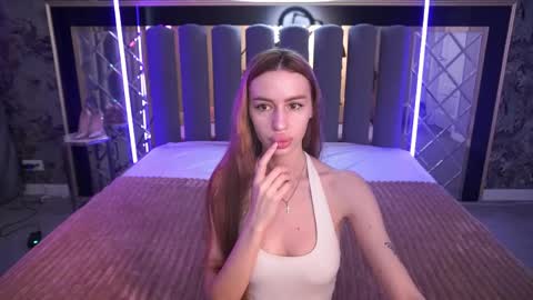 snow_whiteeex online show from 05/11/26, 05:24