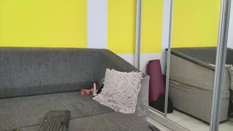 snowflakec online show from 11/14/25, 08:18