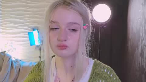 Ellie online show from 05/07/26, 05:35