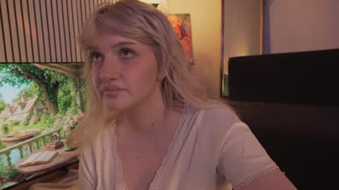 Ellie online show from 07/07/26, 05:21