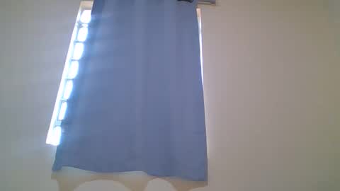 Snapshot of snowie_eyes chatting on 11/16/25, 12:55 Snowie eyes online show from 11/16/25, 12:55