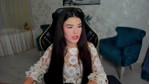 snowingwinter online show from 10/13/25, 07:36