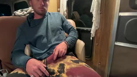 snowtrooper888 online show from 05/13/26, 04:54