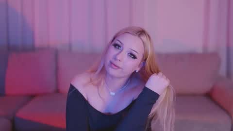 Snowy Bubbles online show from 01/13/26, 01:11