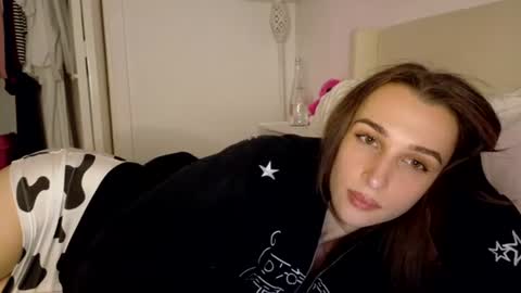 Babygirl Ivy online show from 07/08/26, 12:37