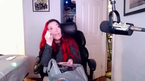 bigandirty online show from 10/21/25, 02:45