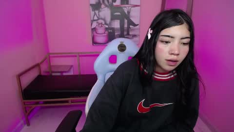 soffi_x online show from 04/11/26, 07:45