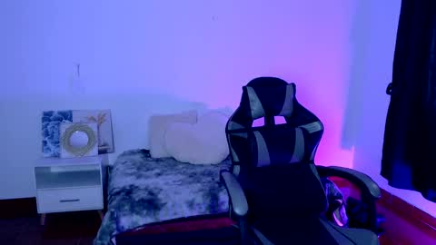 sofia online show from 11/03/25, 08:54