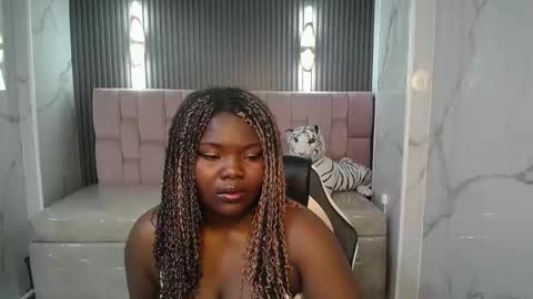 Snapshot of soffia_b chatting on 10/11/25, 03:17 soffia_b online show from 10/11/25, 03:17