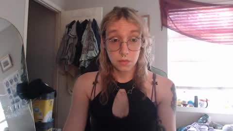 Lilytea online show from 03/30/26, 09:49