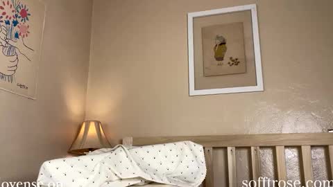 Julia    online show from 02/17/25, 01:04