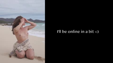 Julia    online show from 10/07/25, 05:43