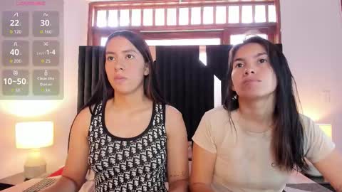 Snapshot of soffy_and_mia chatting on 10/25/25, 12:56 soffy and mia online show from 10/25/25, 12:56