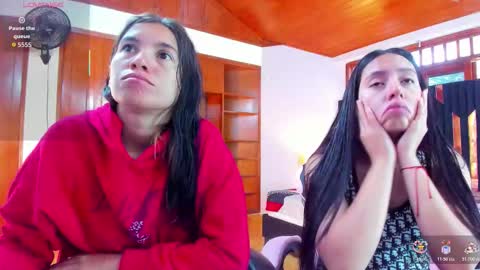 Snapshot of soffy_and_mia chatting on 01/06/26, 12:42 soffy and mia online show from 01/06/26, 12:42