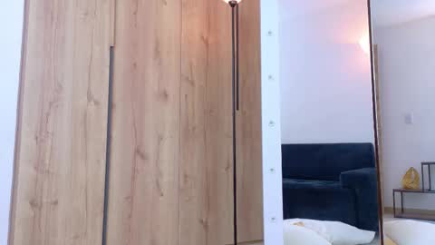 sofhia cruz online show from 09/18/25, 07:49