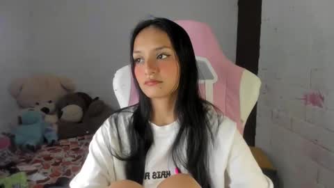 sofia online show from 11/01/25, 05:37