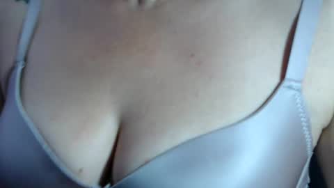 Sofa Castellanos online show from 06/29/26, 03:56