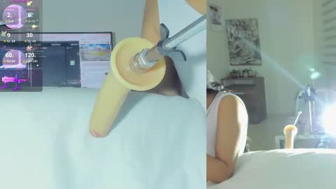 Snapshot of sofi__velez_ chatting on 06/30/26, 05:14 Sofi online show from 06/30/26, 05:14