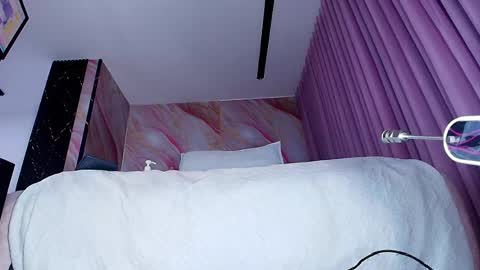 Sofia online show from 04/14/26, 03:01