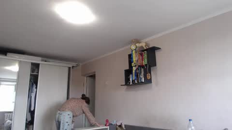 Sofi online show from 10/11/25, 08:24