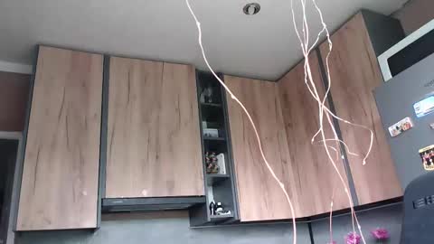 Sofi online show from 06/04/26, 12:22