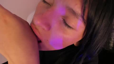 SOFIA online show from 04/29/26, 01:59