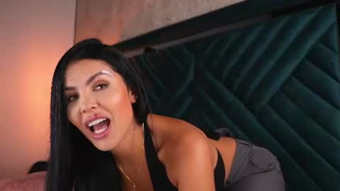 Snapshot of sofi_moreno chatting on 06/19/26, 11:47 Sofi online show from 06/19/26, 11:47