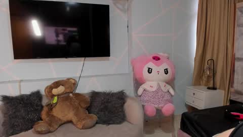 Sofi Noa online show from 12/19/25, 11:28