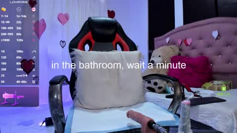 Sofia  online show from 02/17/26, 09:32