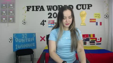 Snapshot of sofi_sweetcam21 chatting on 07/11/26, 08:22 LAURA SOFIA online show from 07/11/26, 08:22