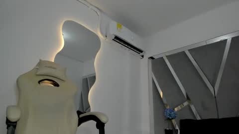 SOFIA online show from 01/26/25, 03:17