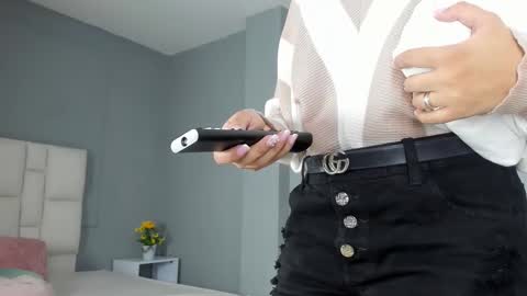 sofia__salazar online show from 02/06/26, 12:19