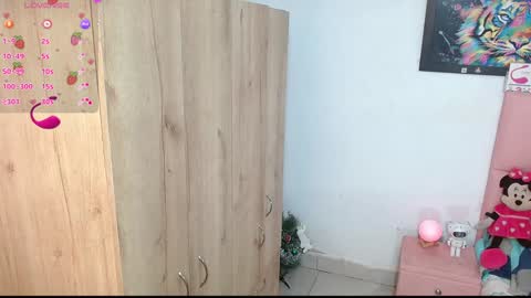 sofia online show from 12/17/24, 03:28