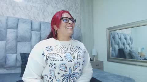 sofia gutierrez   online show from 09/12/25, 03:17