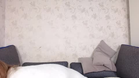 Sofia here online show from 05/17/26, 11:56